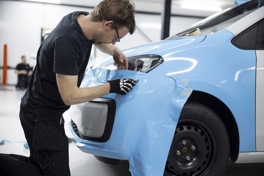 vinyl wrap a car
