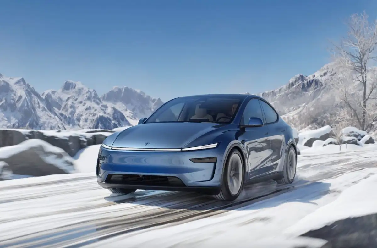 Tesla Model Y Long Range 2025