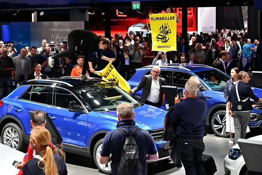 The Anarchist Car Movement: Exploring Ⓐ Car Culture
