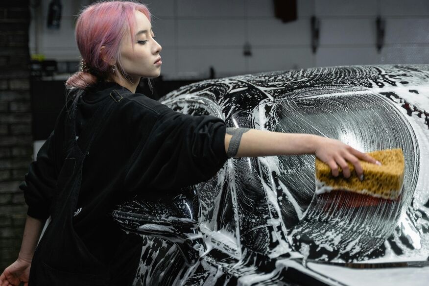 Cleaning Car Windshields