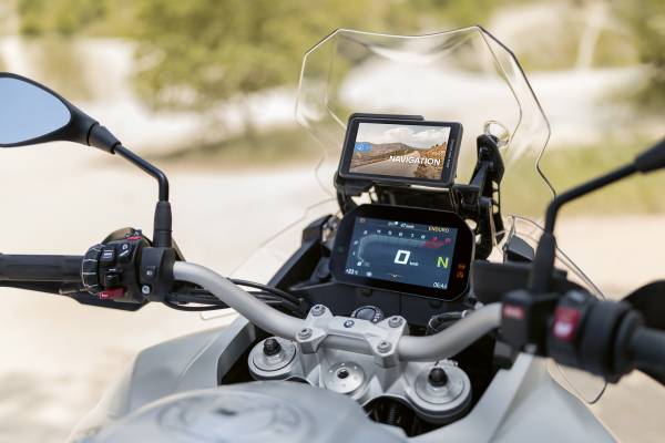 The Complete Guide to Charging Your BMW Connected Ride Navigator