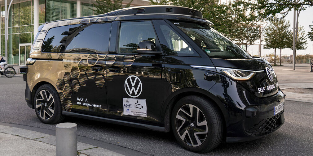 Uber and Volkswagen Will Add Thousands of Self-Driving ID.Buzz Electric Vans to Global Ride-Hailing Fleet by 2026